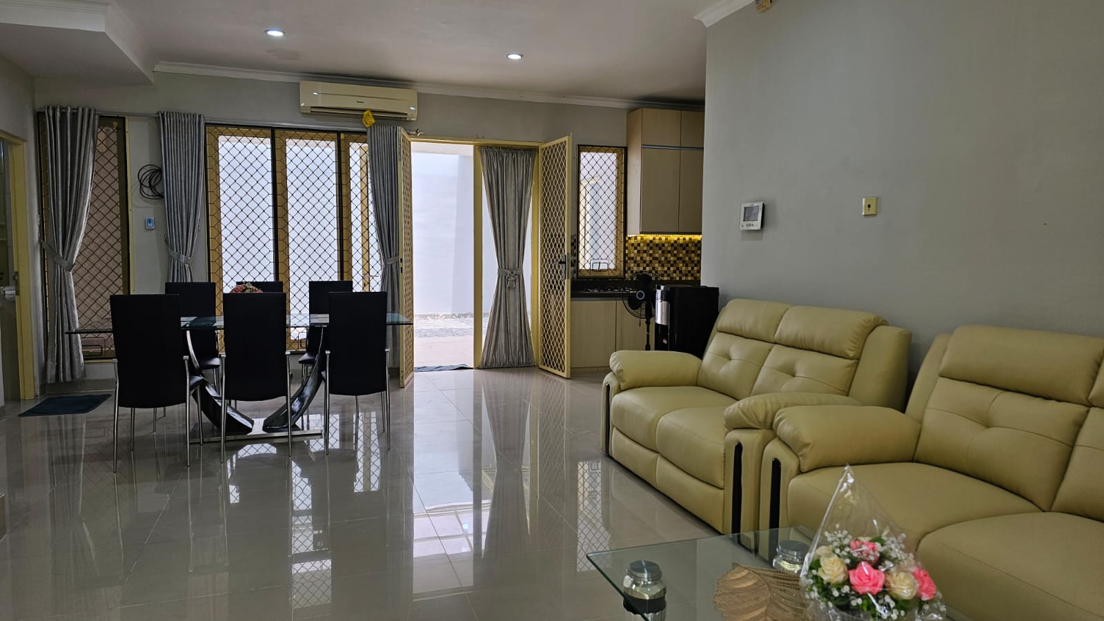 Rumah Disewakan Fully Furnished di Cluster Vassa Terrace Lippo Cikarang